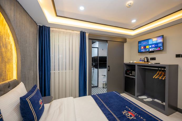 Imagen de la habitación del California Hotel. Foto 7