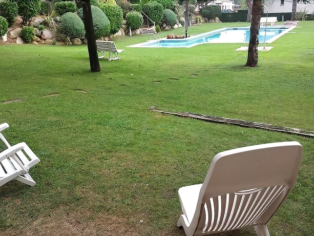 Imagen de la piscina del Calonge Apartment. Foto 15