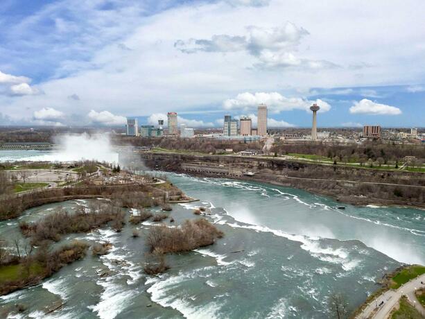 Imagen general del Cambria Hotel Niagara Falls. Foto 31