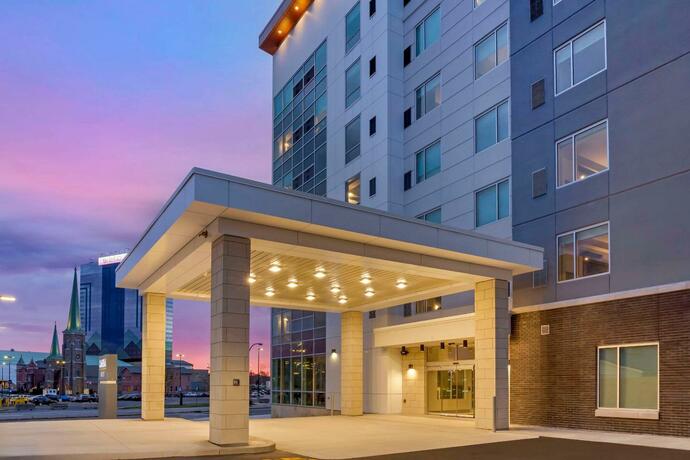 Imagen general del Cambria Hotel Niagara Falls. Foto 36
