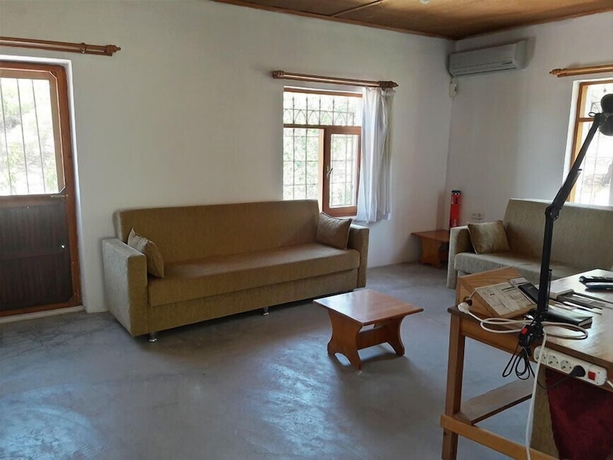 Imagen de los interiores del Camlaralti Pansiyon. Foto 19