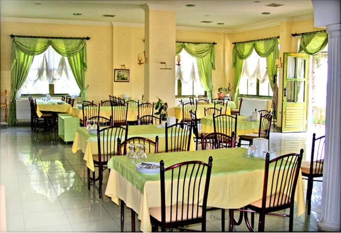 Imagen del bar/restaurante del Camlicesme Hotel. Foto 3