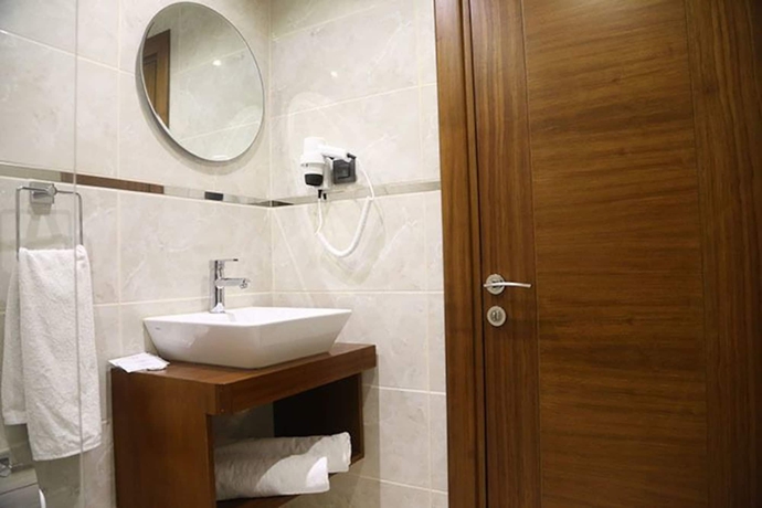Imagen de la habitación del Camlicesme Hotel. Foto 8
