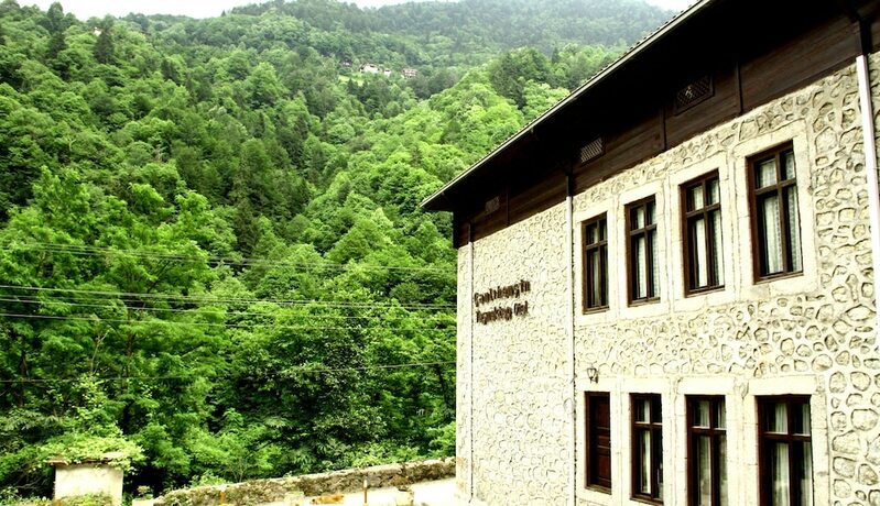 Imagen general del Camlihemsin Tasmektep Hotel. Foto 1