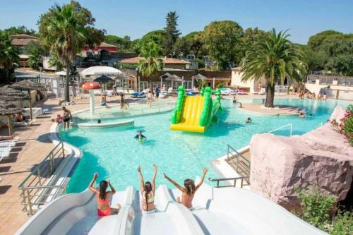 Imagen general del Camping 3 &eacute;toiles - Piscine - cca0gcg. Foto 3