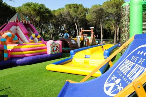 Imagen general del Camping 3 &eacute;toiles - Piscine - cca0gcg. Foto 10