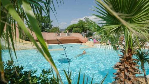 Imagen de la habitación del Camping 4 &eacute;toiles - Parc aquatique - eebada. Foto 19