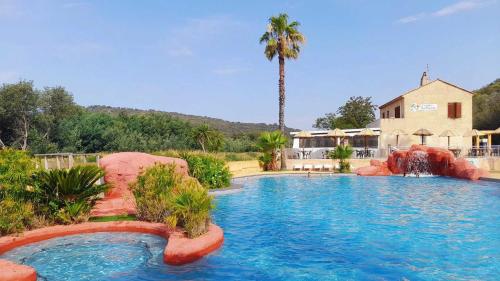 Imagen de la habitación del Camping 4 &eacute;toiles - Parc aquatique - eebaih. Foto 18