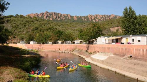 Imagen general del Camping 4 &eacute;toiles - Parc aquatique - eebaih. Foto 11