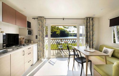 Imagen de la habitación del Camping 4 &eacute;toiles - Piscine - eec0hi. Foto 15