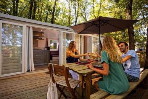 Imagen general del Camping 5 étoiles - Parc aquatique - eebdif. Foto 2