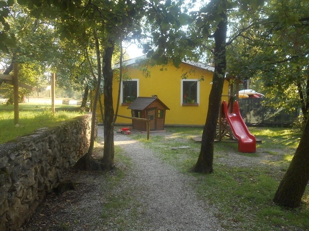 Imagen de los exteriores del Camping Agrituristico Carso. Foto 10