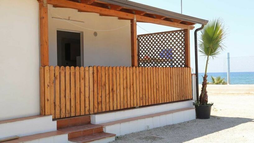 Imagen general del Camping BandB Lido di Salerno. Foto 10