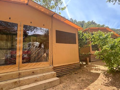 Imagen de la habitación del Camping Cala Pola. Foto 19