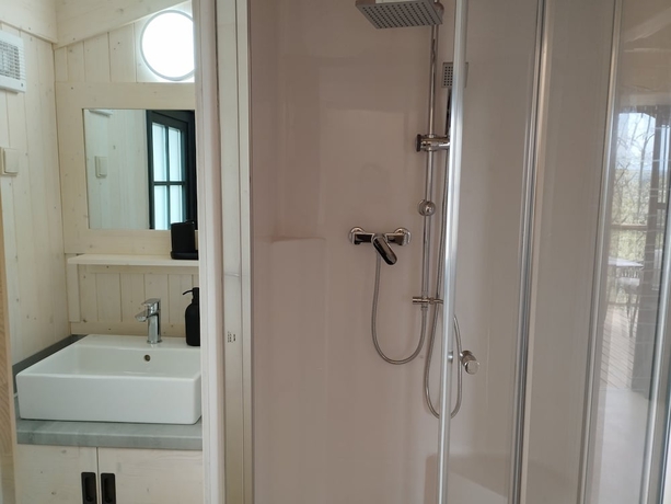 Imagen de la habitación del Camping Domaine de Senaud. Foto 12