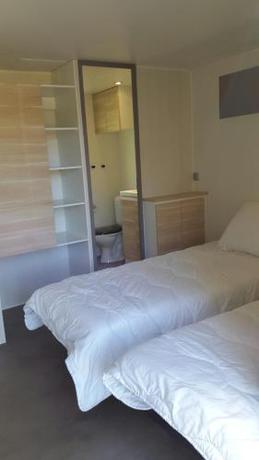 Imagen de la habitación del Camping Domaine du Lac Chambon. Foto 6