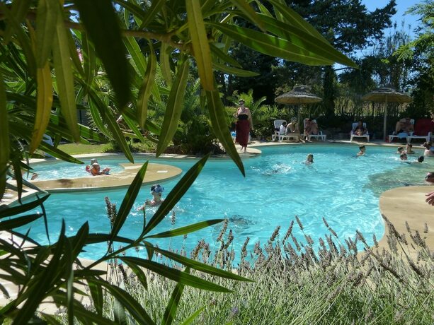 Imagen general del Camping Le Botanic. Foto 17