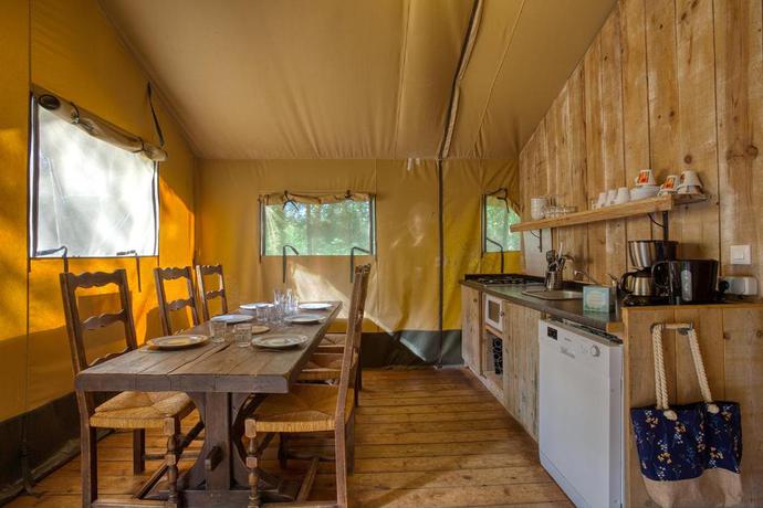 Imagen de la habitación del Camping Le Pech Charmant. Foto 4