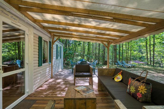 Imagen de los exteriores del Camping Le Pech Charmant. Foto 20