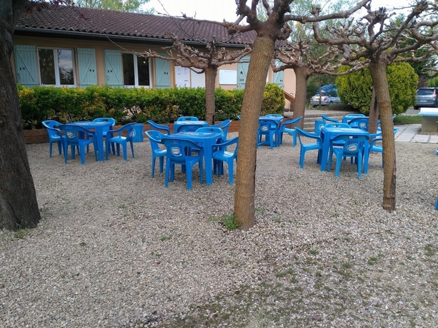 Imagen del bar/restaurante del Camping Le Plan d\'Eau Saint Charles. Foto 6