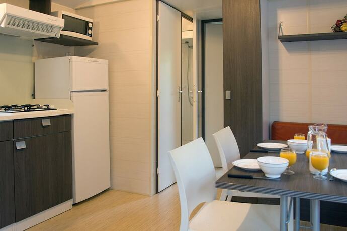 Imagen de la habitación del Camping Le Sous Bois, Saint-Maurice-d'Ibie. Foto 16