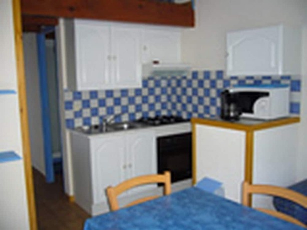 Imagen general del Camping Le Sous Bois, Saint-Maurice-d'Ibie. Foto 11