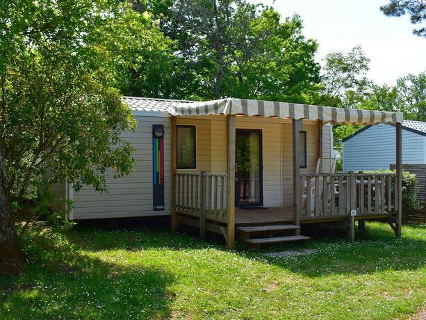 Imagen de la habitación del Camping Les Pins de Sel. Foto 15