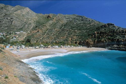 Imagen general del Camping Naturista El Port&uacute;s. Foto 4