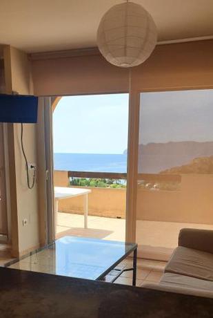 Imagen de la habitación del Camping Naturista El Port&uacute;s. Foto 16