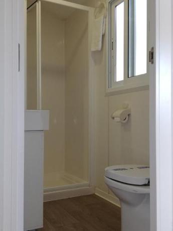 Imagen de la habitación del Camping Naturista El Port&uacute;s. Foto 18