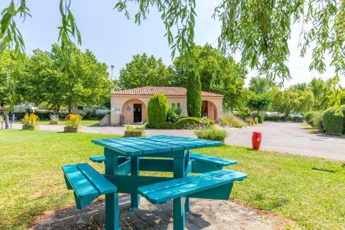 Imagen general del Camping Sites et Paysages Les Pr&eacute;s Hauts. Foto 2