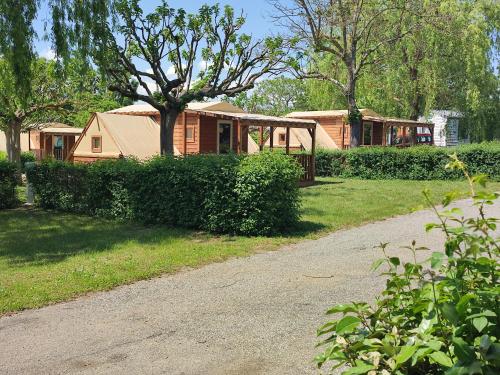 Imagen de la habitación del Camping Sites et Paysages Les Pr&eacute;s Hauts. Foto 18