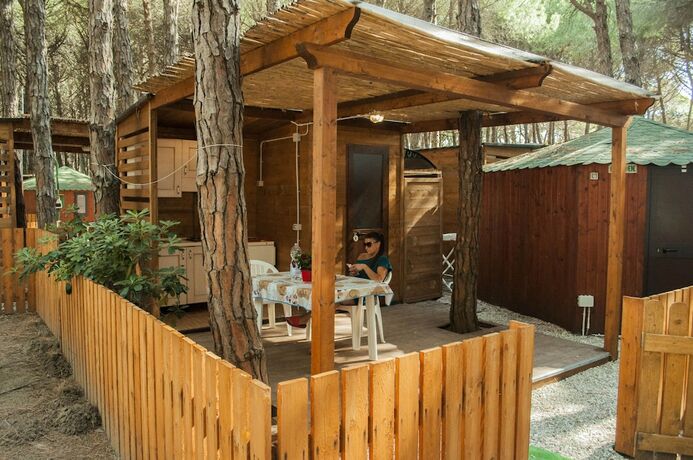 Imagen de la habitación del Camping Village Mare Pineta. Foto 17