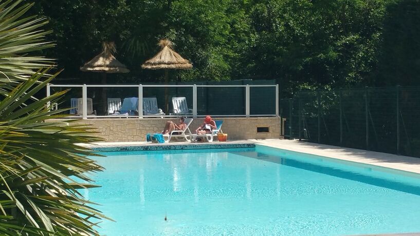 Imagen general del Camping des Sources. Foto 5