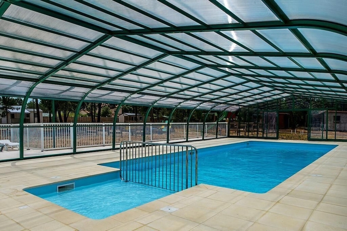 Imagen de la piscina del Camping le Chenal. Foto 18