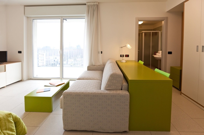 Imagen de los interiores del Camplus Guest Turro. Foto 8