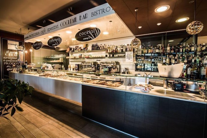 Imagen del bar/restaurante del Camp\'s Hotel. Foto 8