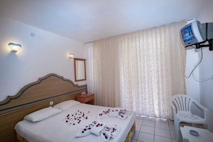 Imagen de la habitación del Camyuva Motel. Foto 20
