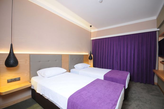 Imagen de la habitación del Candan City Beach Hotel. Foto 9