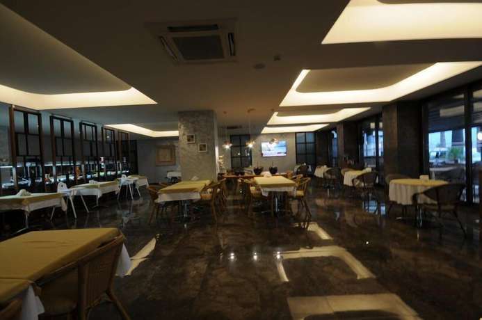 Imagen del bar/restaurante del Candan City Beach Hotel. Foto 4