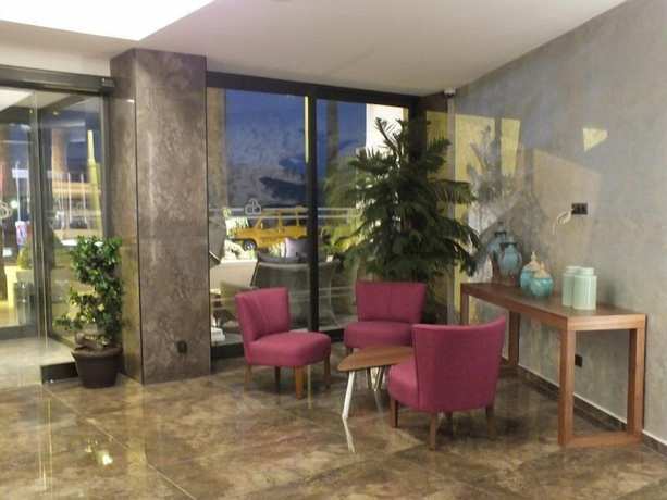 Imagen de los interiores del Candan City Beach Hotel. Foto 18