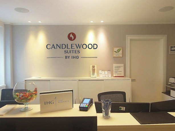 Imagen de los interiores del Candlewood Suites Berlin Airport by IHG. Foto 9