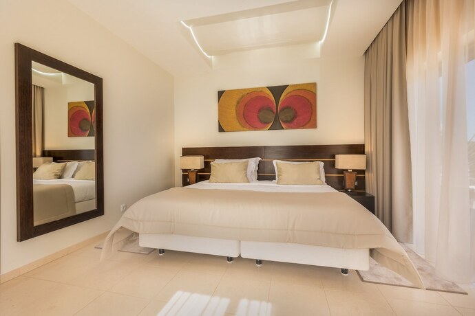 Imagen de la habitación del Caneiros Luxury House and Suites. Foto 18