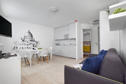 Imagen de la habitación del Cannes Old Town Suites. Foto 1