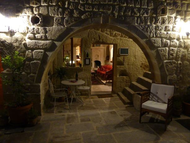 Imagen de los interiores del Canyon Cave. Foto 20