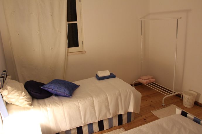 Imagen de la habitación del Caparica Surf Villa. Foto 2