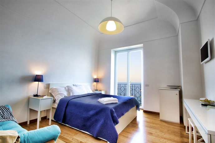 Imagen de la habitación del Capri Inn. Foto 12