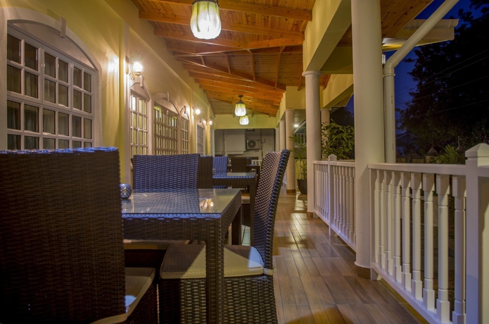 Imagen del bar/restaurante del Captain's Villa. Foto 5