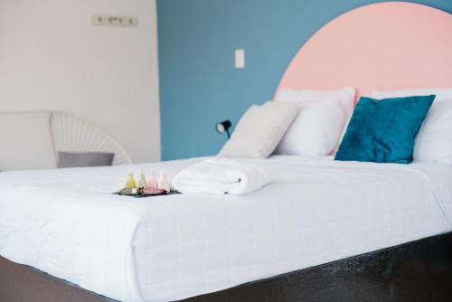 Imagen general del Cardedeu Hotel Lago de Coatepeque. Foto 6