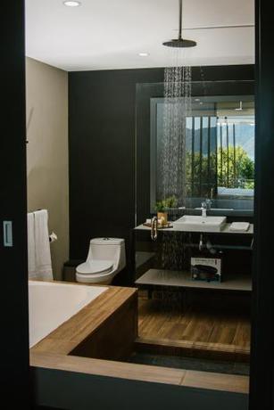 Imagen general del Cardedeu Hotel Lago de Coatepeque. Foto 10